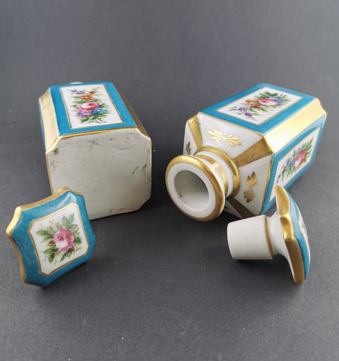 Pair Of Nineteenth Porcelain Perfume Bottle-photo-1