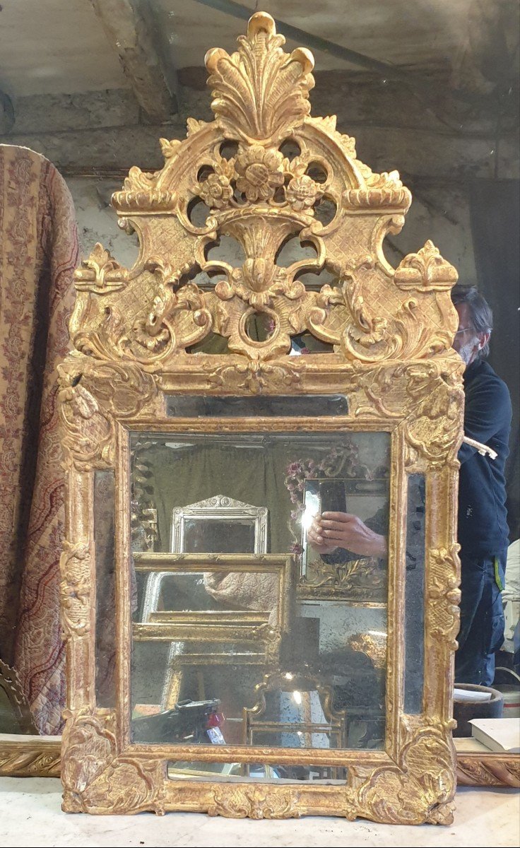 Miroir Louis XIV Avec Fronton élancé et ajouré