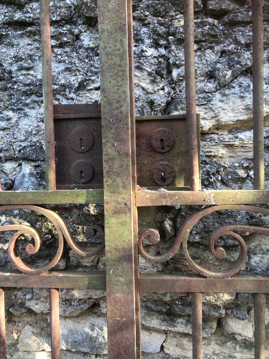 Beautiful 18th Century Forged Iron Gate -photo-2