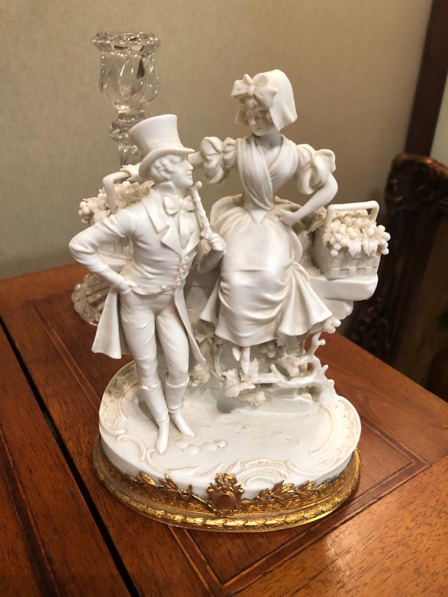 Couple Porcelaine Biscuit