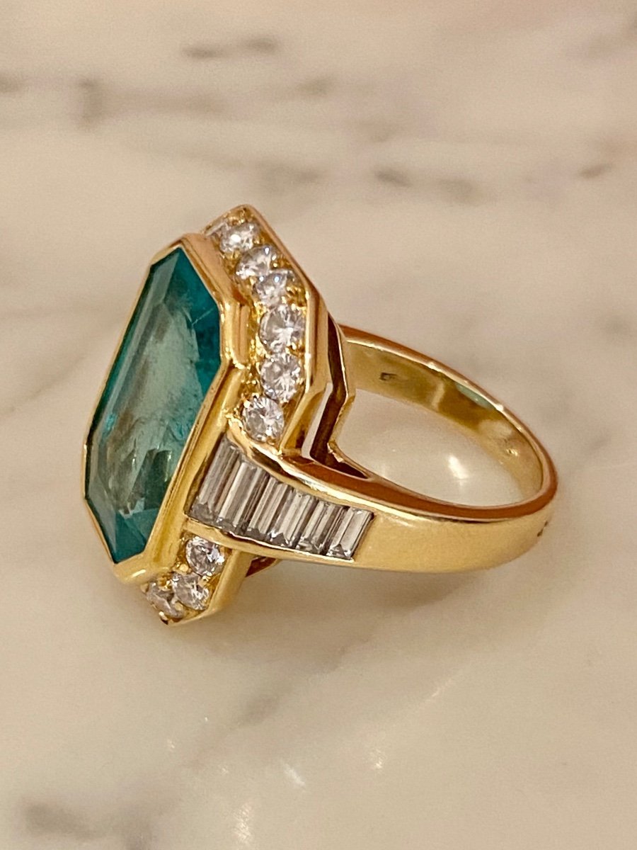 18k Yellow Gold Ring Adorned With A Colombian Emerald-photo-4