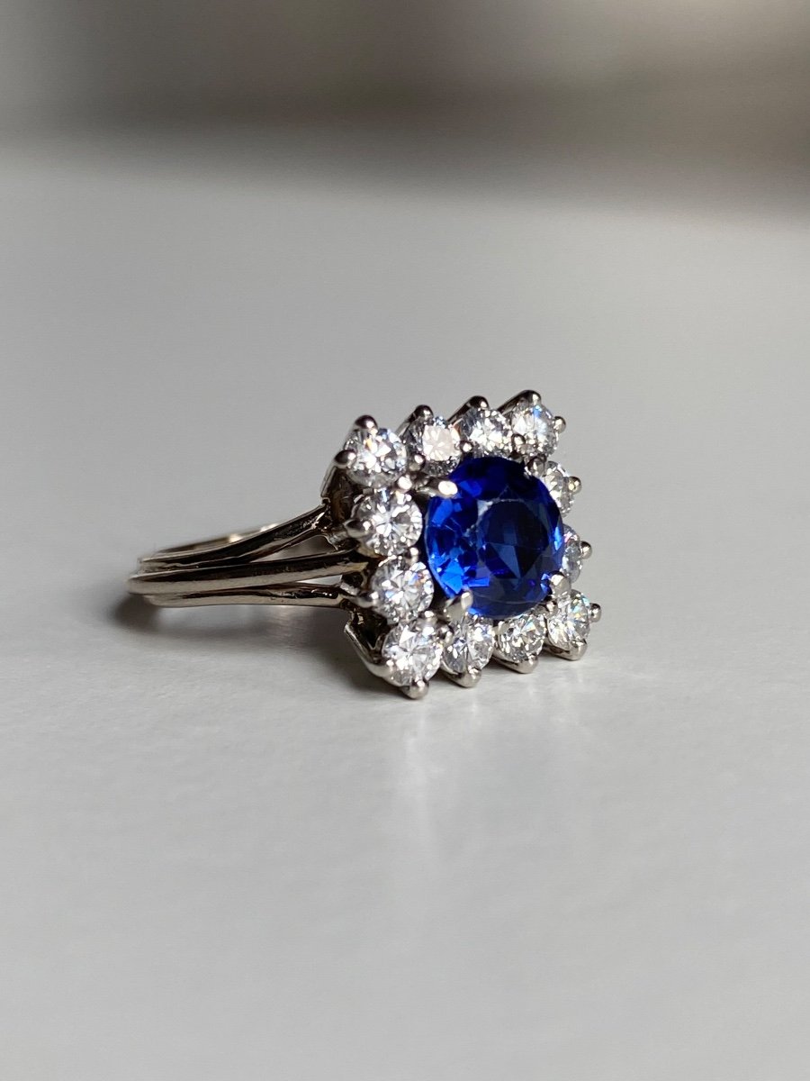 Ring In Girs 18k Gold And Platinum, Sapphire And Diamonds-photo-3