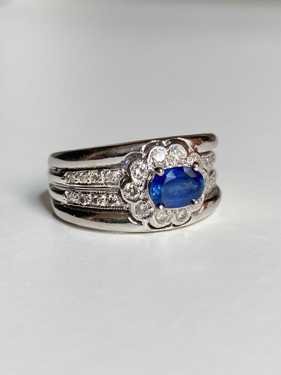 Flower Ring In 18k White Gold Sapphire And Diamonds -photo-3