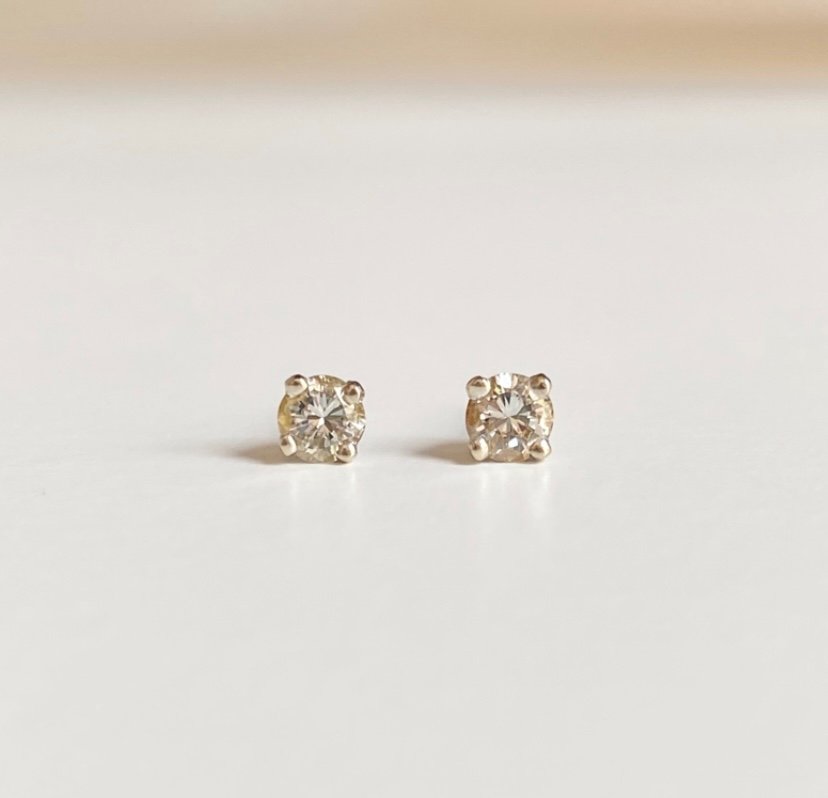 Boucles D’oreilles En Or Blanc 18k Et Diamants 