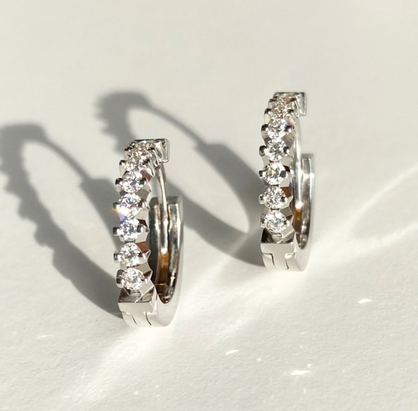 18k White Gold Diamond Hoop Earrings 