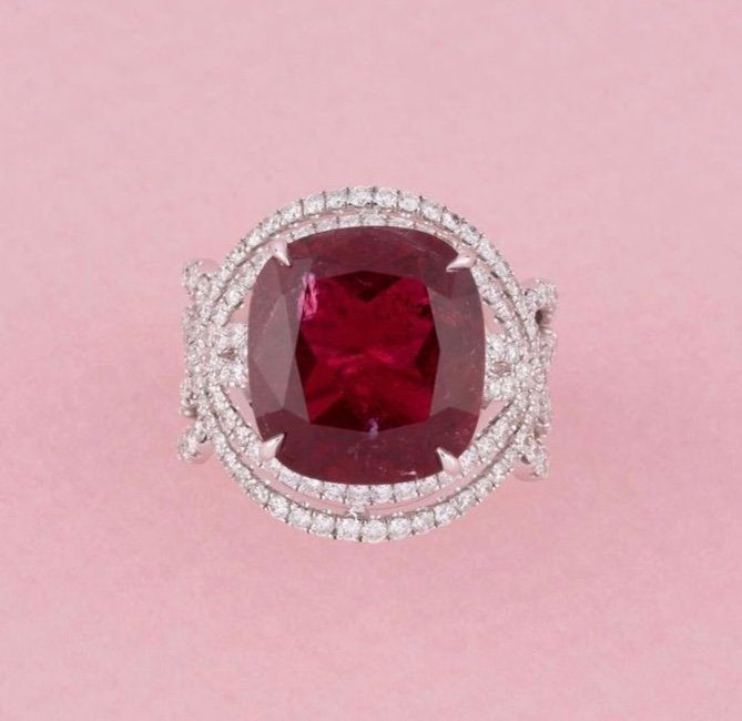 18k White Gold Ring, Set With A Large Intense Red Tourmaline (rubellite)