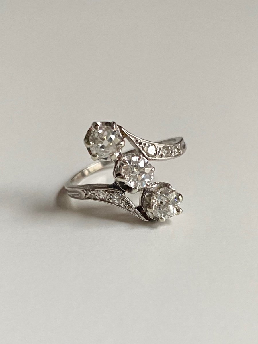 Belle Epoque Ring In Platinum Set With 3 Diamonds-photo-3