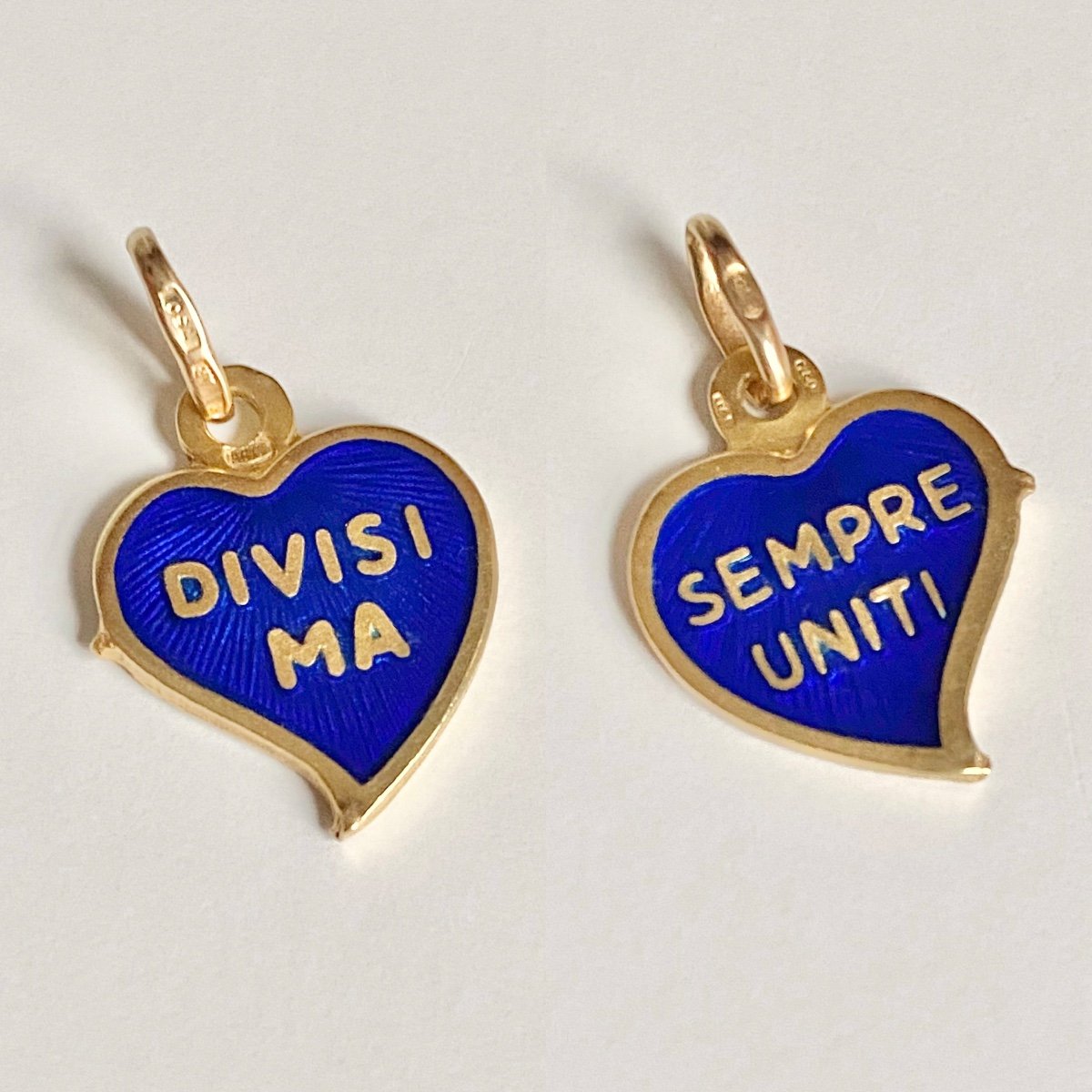 Pendentif Coeur En Or Jaune 18k Et émail Guilloché Bleu