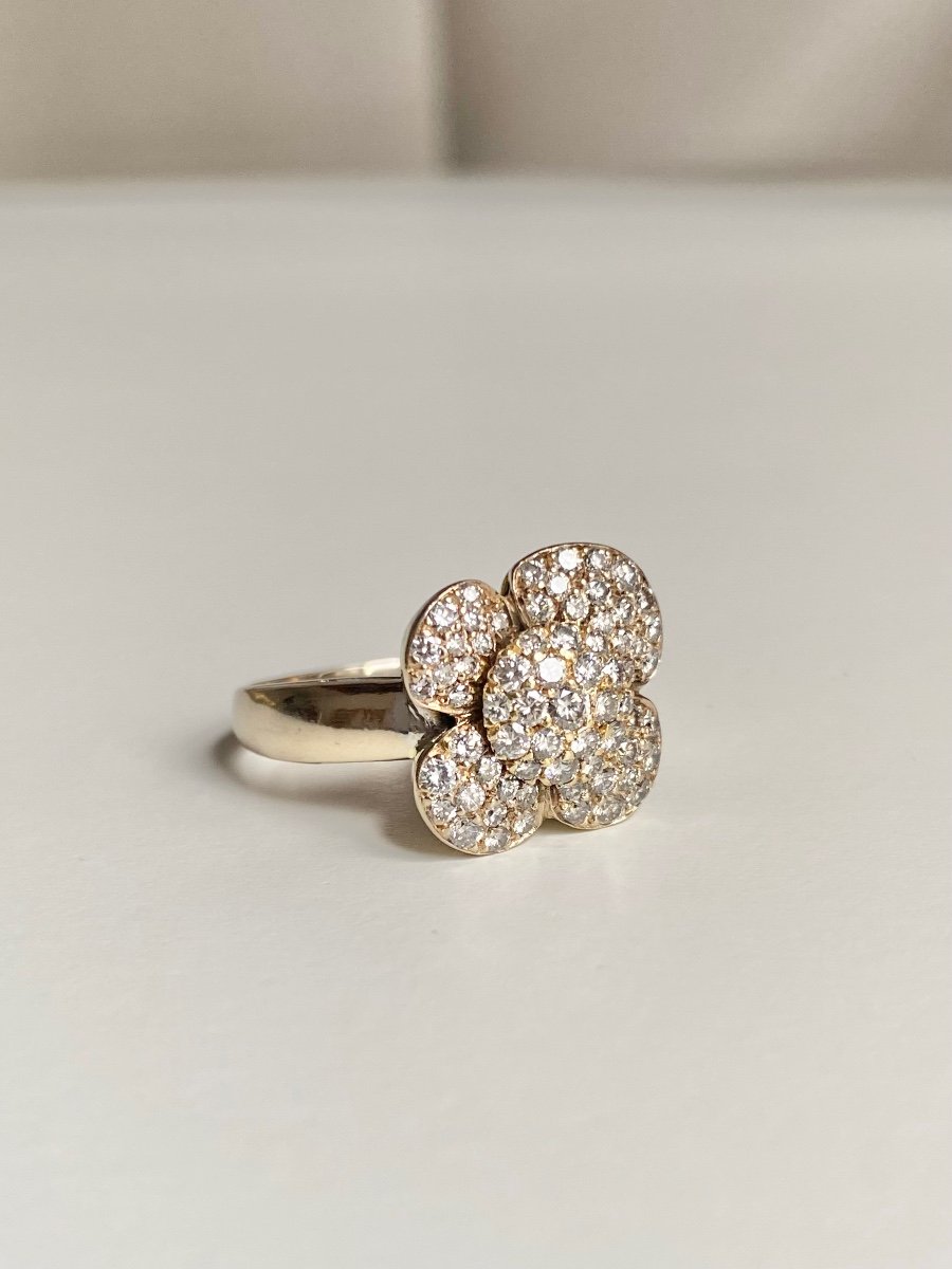 18k Yellow Gold Flower Shaped Diamond Ring -photo-3