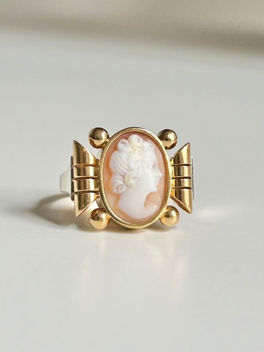 18k Yellow Gold Ring Decorated With A Cameo-photo-2