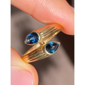Toi & Moi Ring In 18k Yellow Gold Made Up Of Two Sapphires
