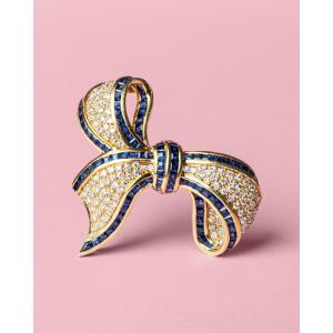 Knot Brooch Made Of 18k Yellow Gold Sapphires And Diamonds 