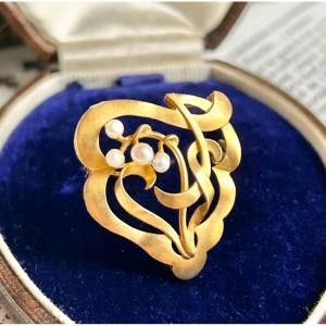 18k Yellow Gold Art Nouveau Brooch