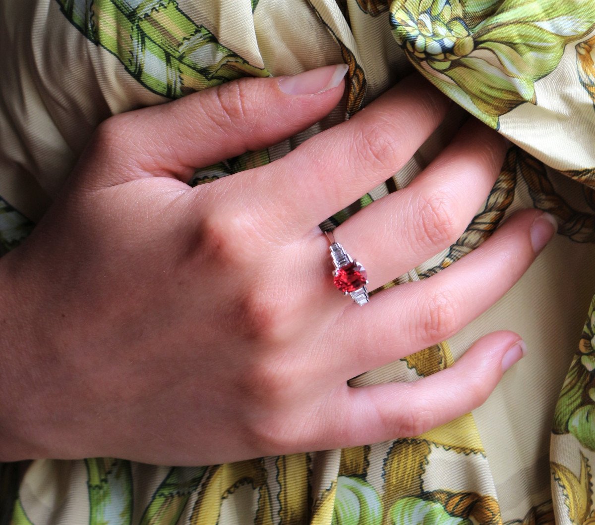 White Gold And Natural Spinel Ring-photo-1