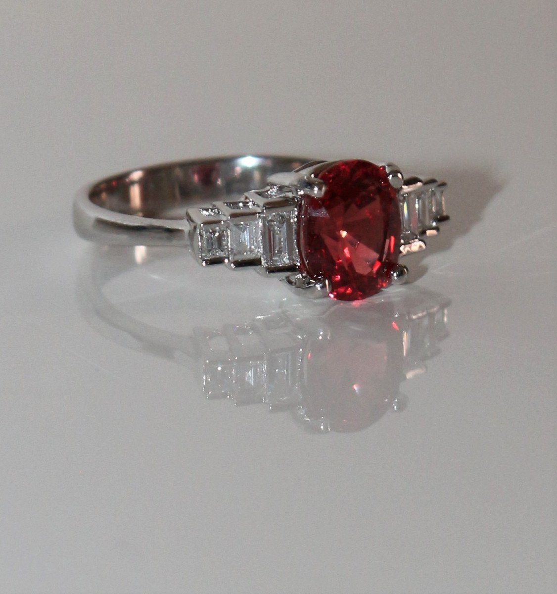 White Gold And Natural Spinel Ring-photo-8