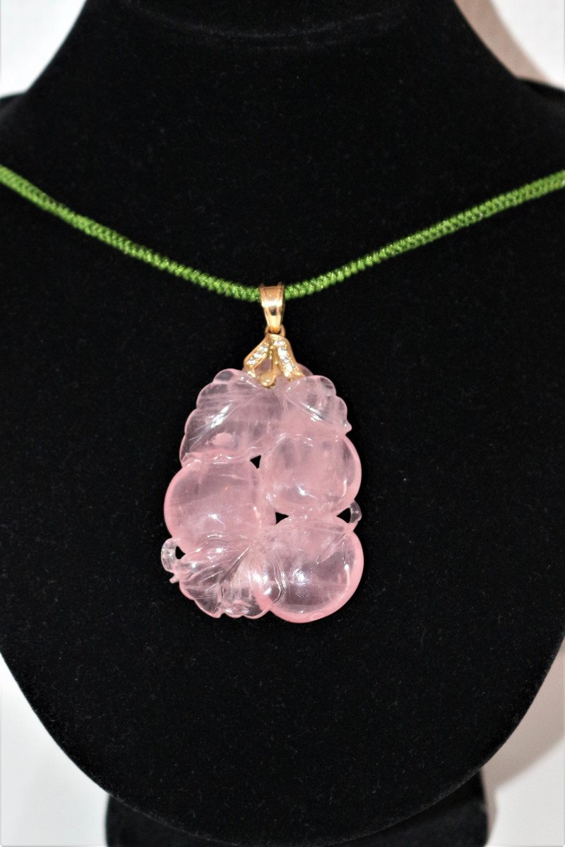 Rose Quartz Carved Bail Pendant In Gold-photo-1