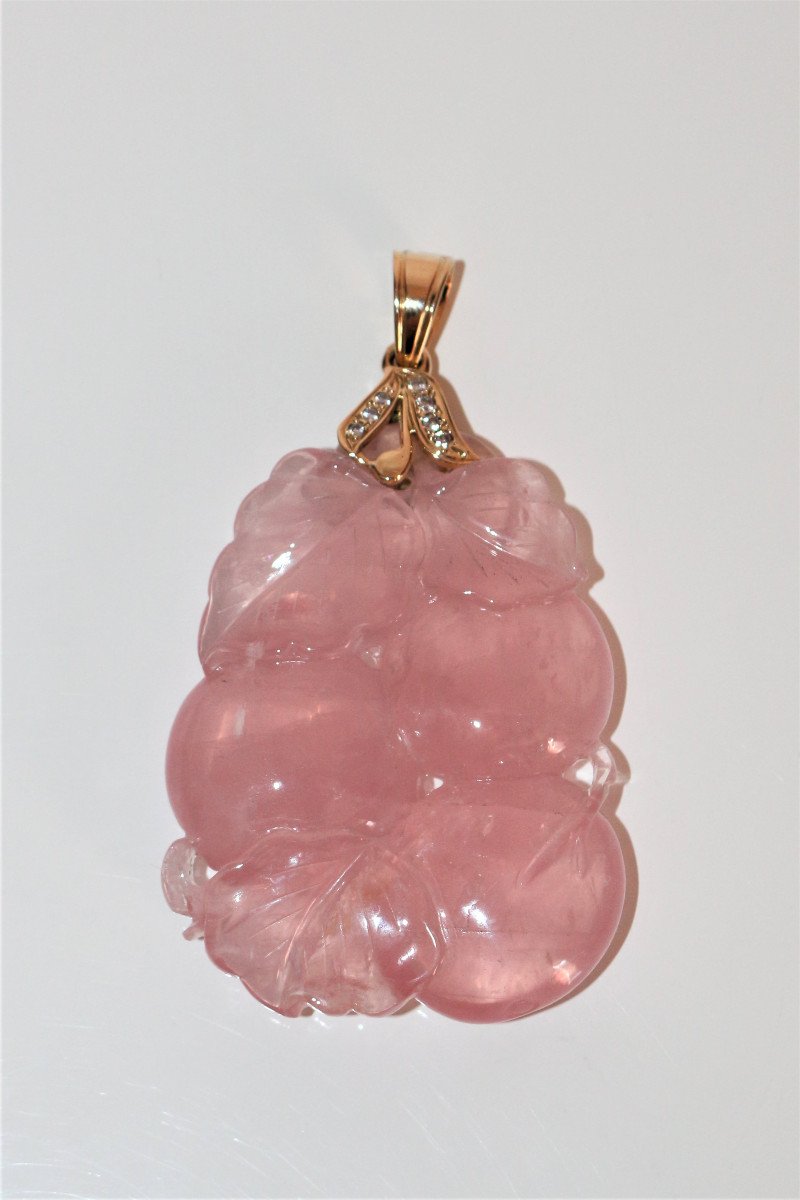 Rose Quartz Carved Bail Pendant In Gold-photo-2