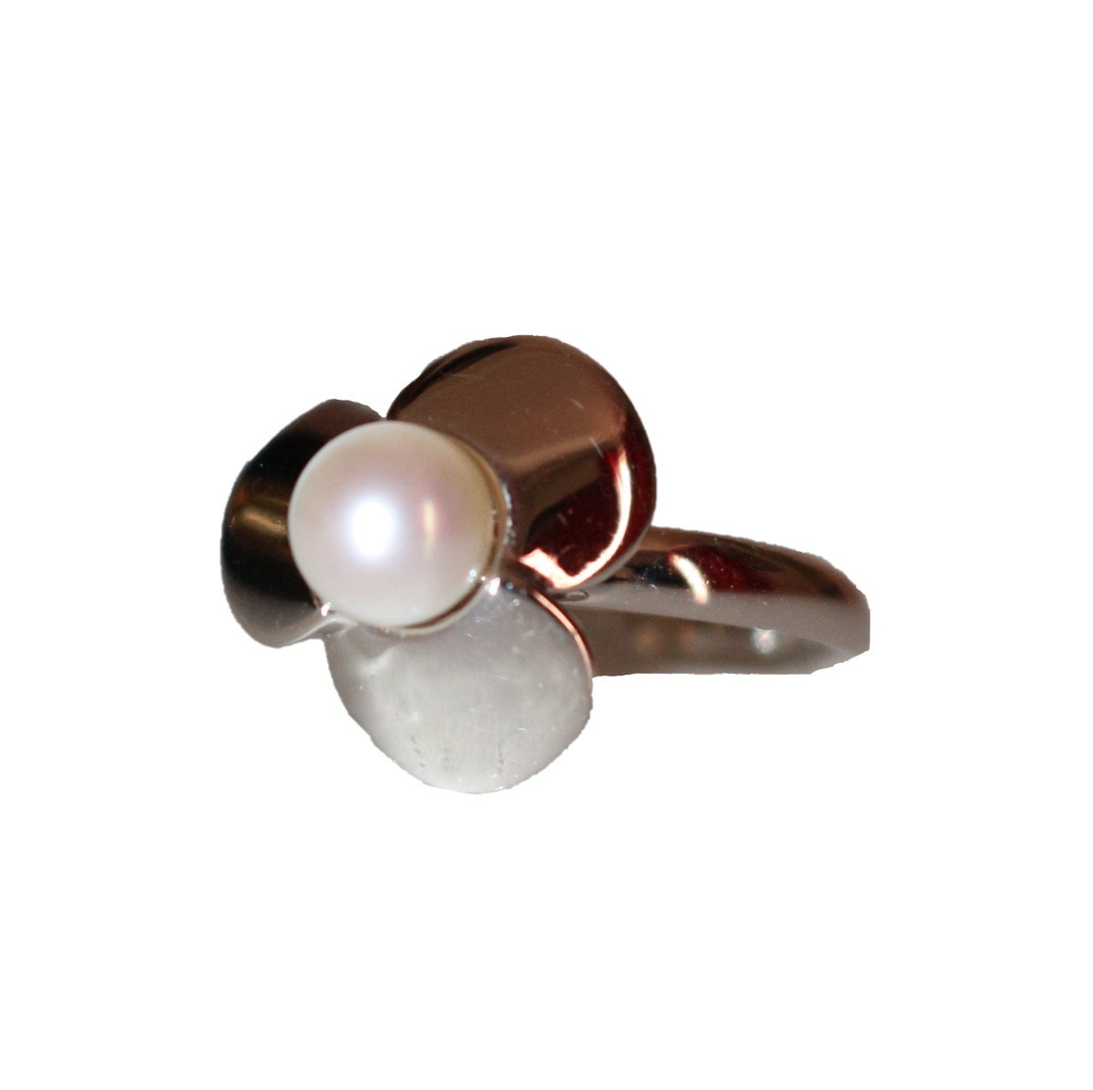 Poiray White Pearl Clover Ring