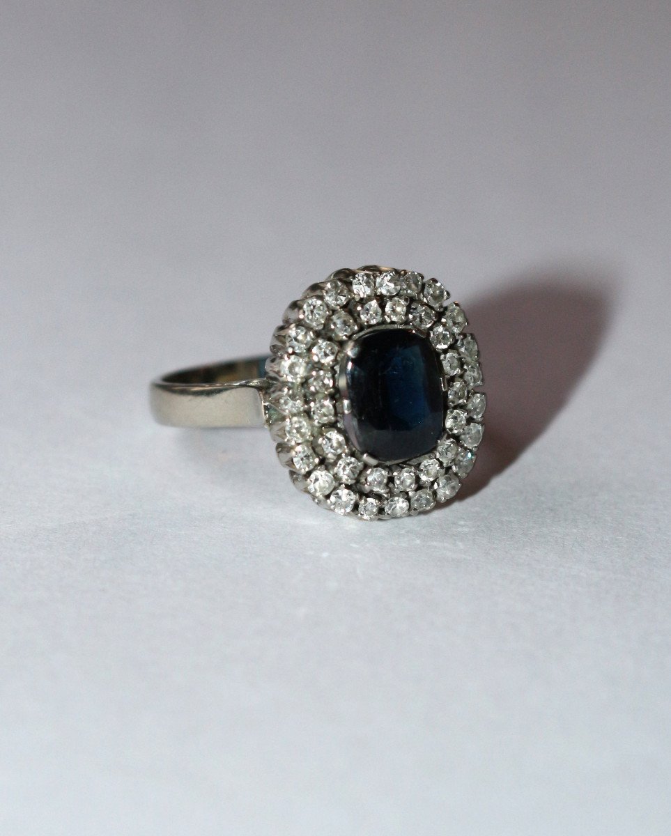 Double Entourage Sapphire Ring Diamonds White Gold-photo-4