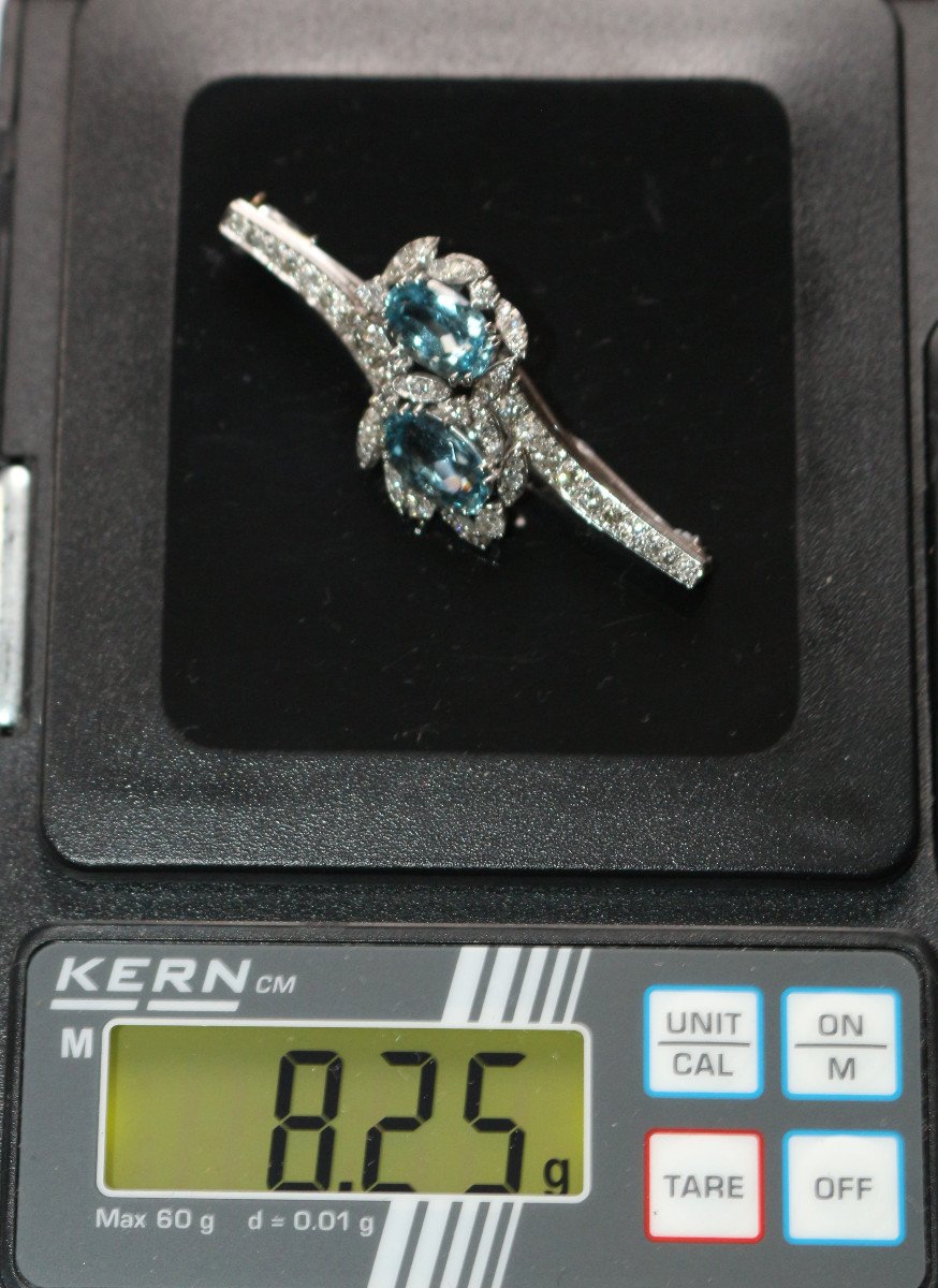 Retro Aquamarine And Diamond White Gold Brooch -photo-3