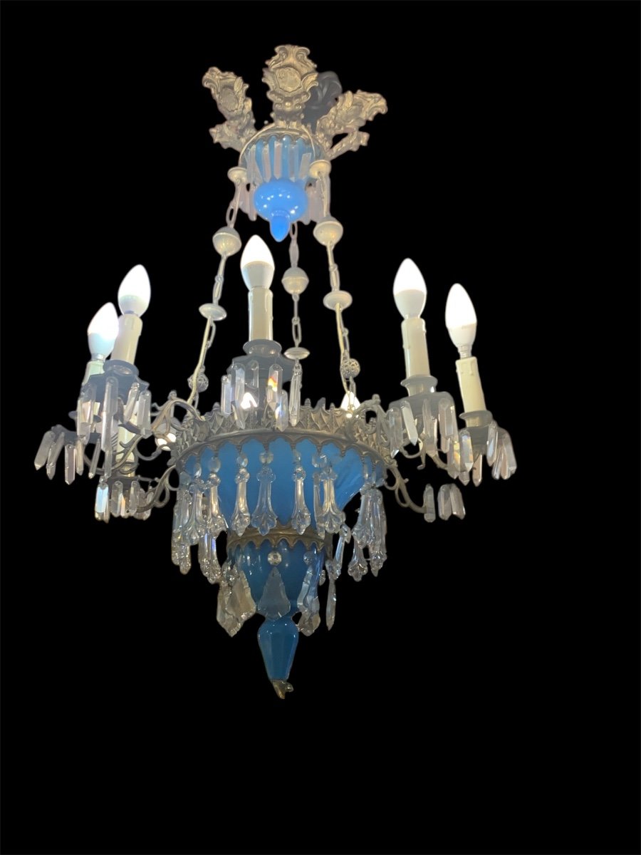 Lustre à 9 lumières en verre opaline bleu 