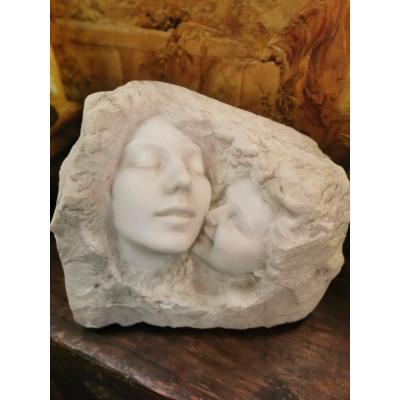 "mère et son enfant" sculpture en marbre, Italie 20e siècle. 