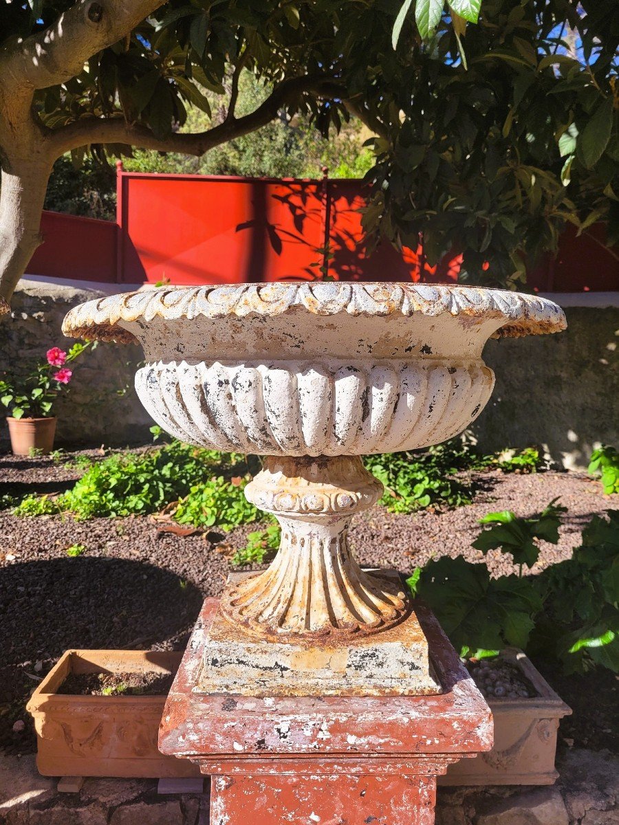 Set Of 4 Large Cast Iron Garden Vases On Terracotta Bases, 19th Century-photo-4