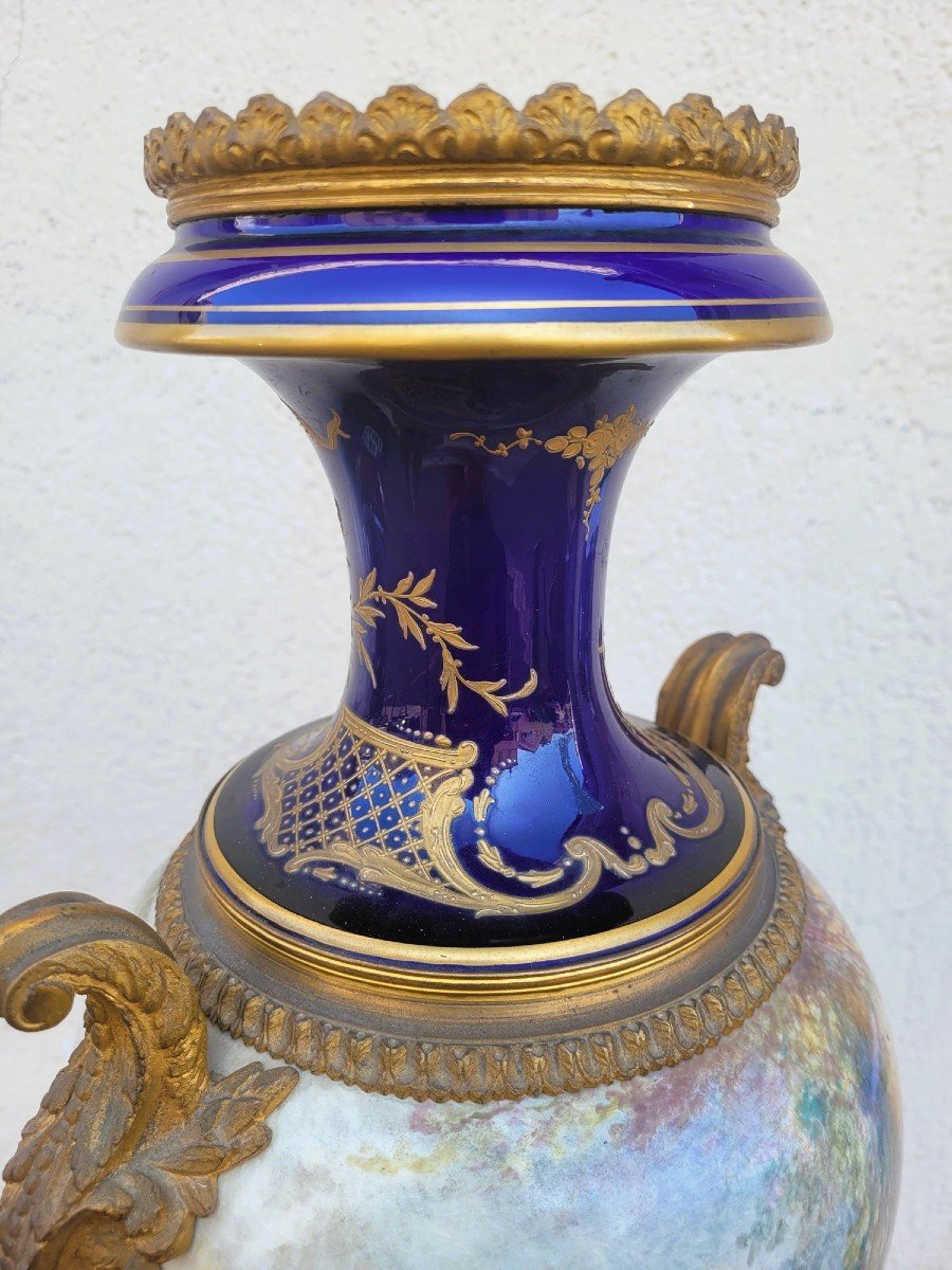 Dans Le Goût De Sèvres,  Grand Vase En Porcelaine Et Bronze, XIXème Siècle-photo-3