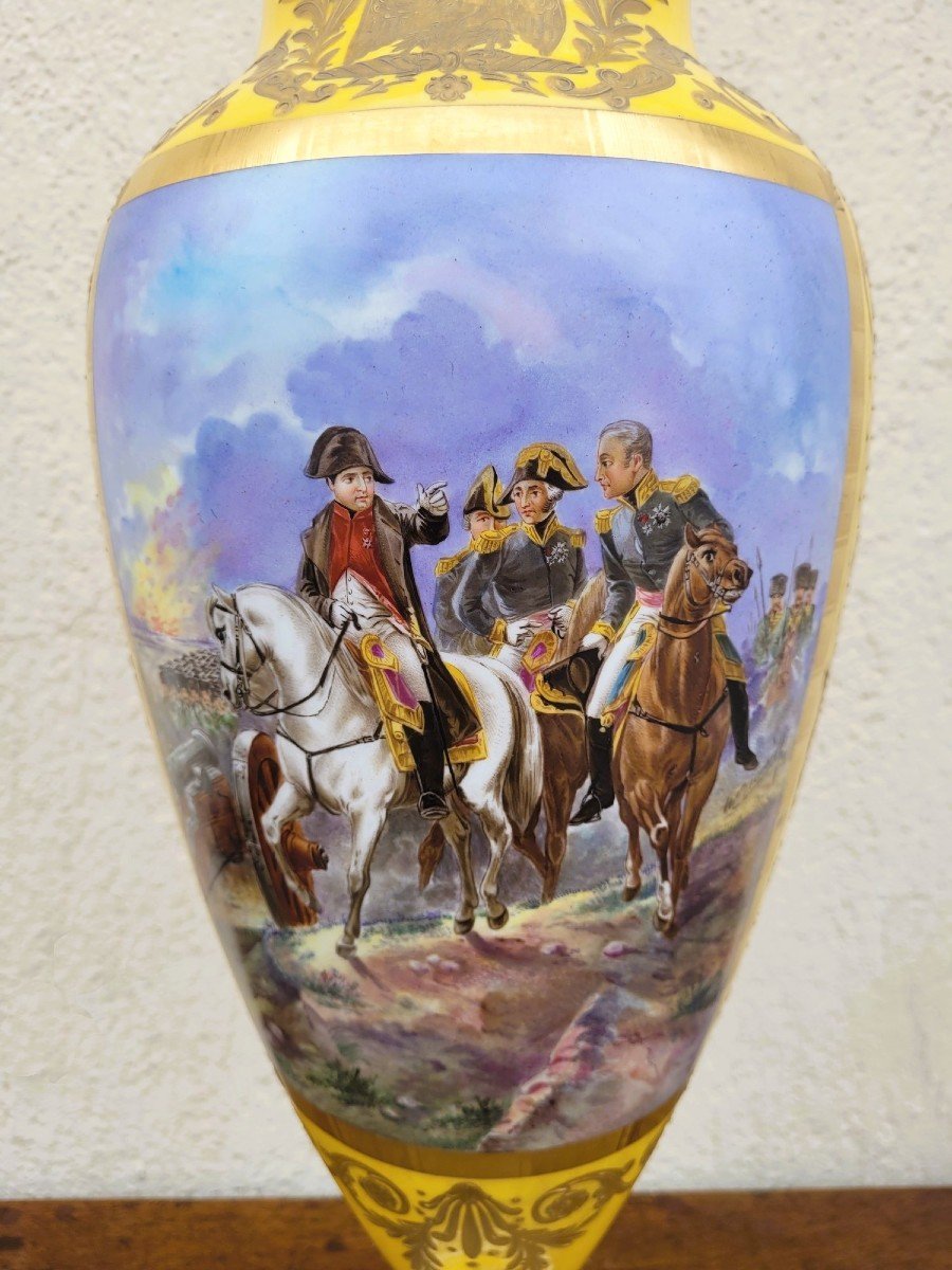 Bataille  Napoléonienne, Grand Vase En Porcelaine Jaune, XIXème Siècle-photo-4