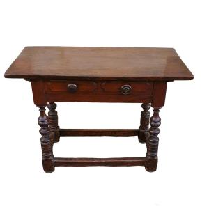 Walnut Table, Tuscany, 17th Century