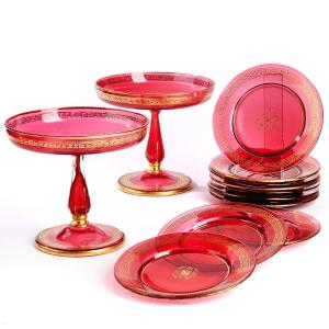 Set Of 10 Plates And 2 Fruit Bowls In Ruby Glass, Late 19th Century