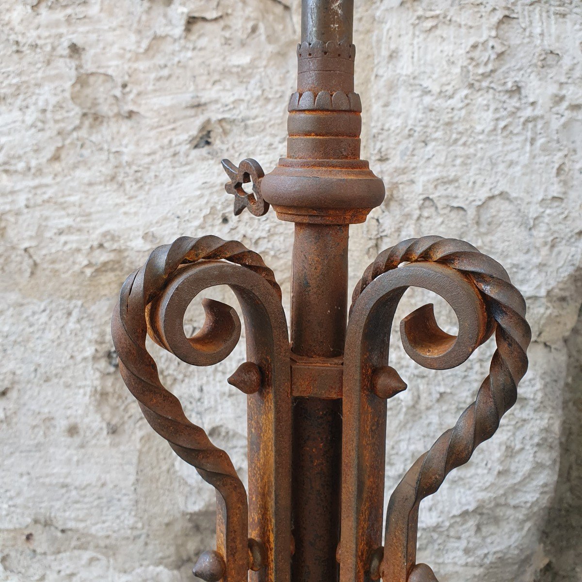 Important Pair Of Wrought Iron Castle Torchieres -photo-4