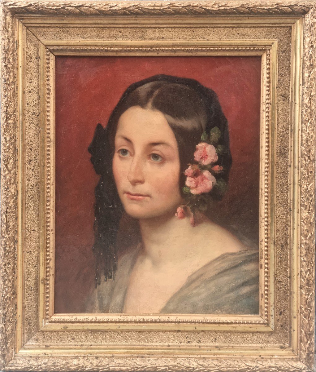 Ecole française autour de 1850 - Portrait d'une femme avec des fleurs dans les cheveux