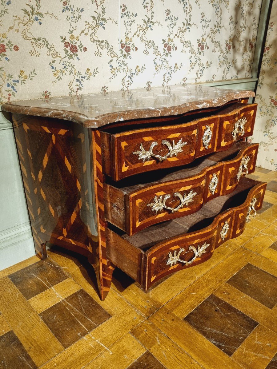 Commode En Placage D’époque Louis XV De Forme Arbalète.-photo-7