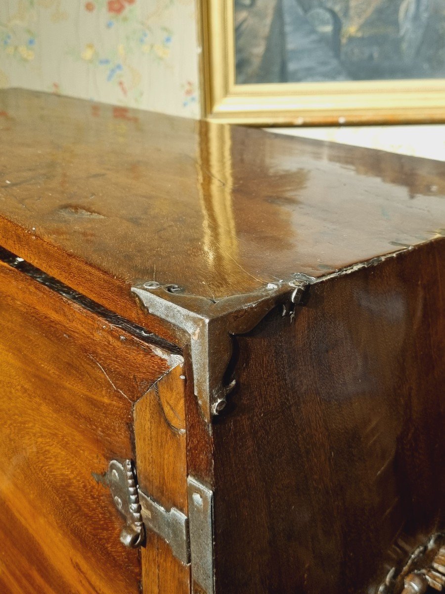 Cabinet De Voyage Du XVIIème Siècle En Bois Exotique Et Indigène.-photo-2