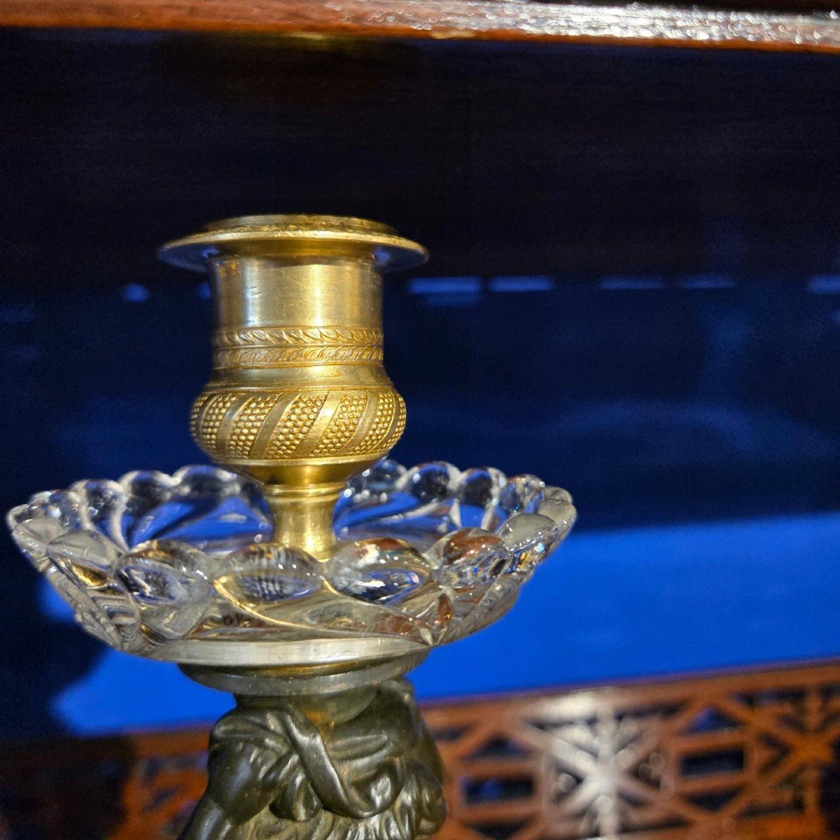 Paire De Bougeoirs En Bronze Et Cristal De Baccarat-photo-4