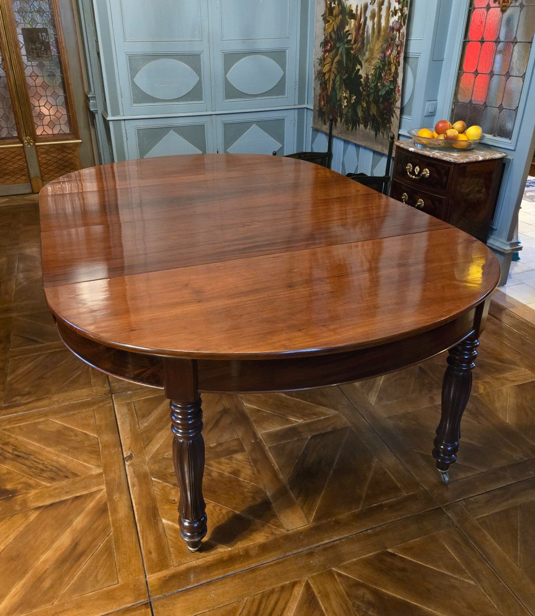 Large Mahogany Dining Table, 19th Century.