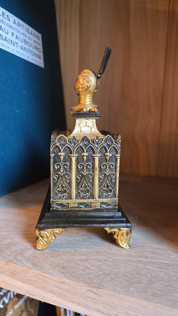 Neo-gothic Troubadour Style Inkwell, Restoration Period.-photo-2