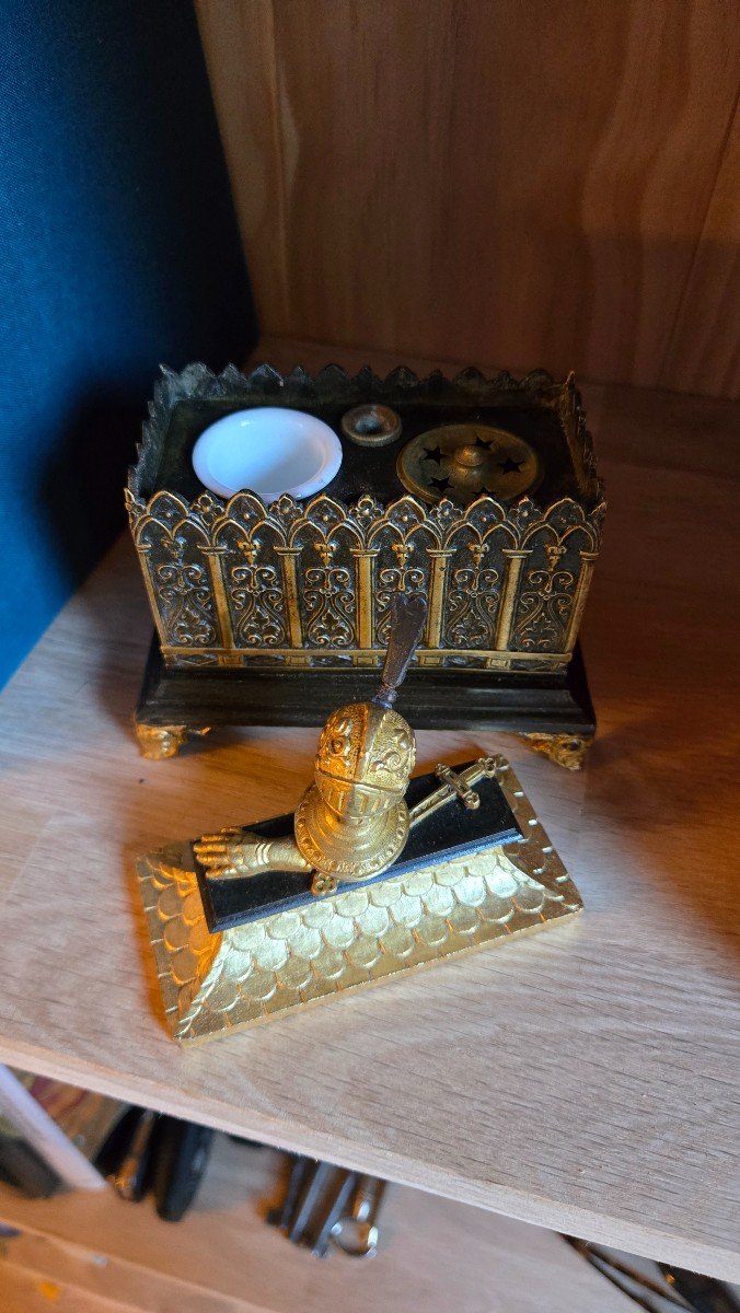 Neo-gothic Troubadour Style Inkwell, Restoration Period.-photo-4