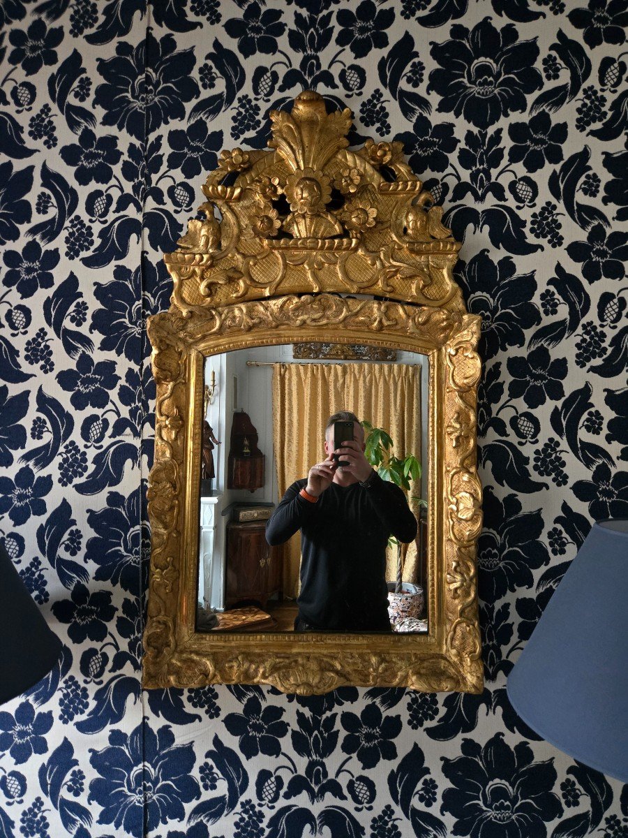 Louis XIV Pediment Mirror In Gilded Wood, Early 18th Century.  -photo-1