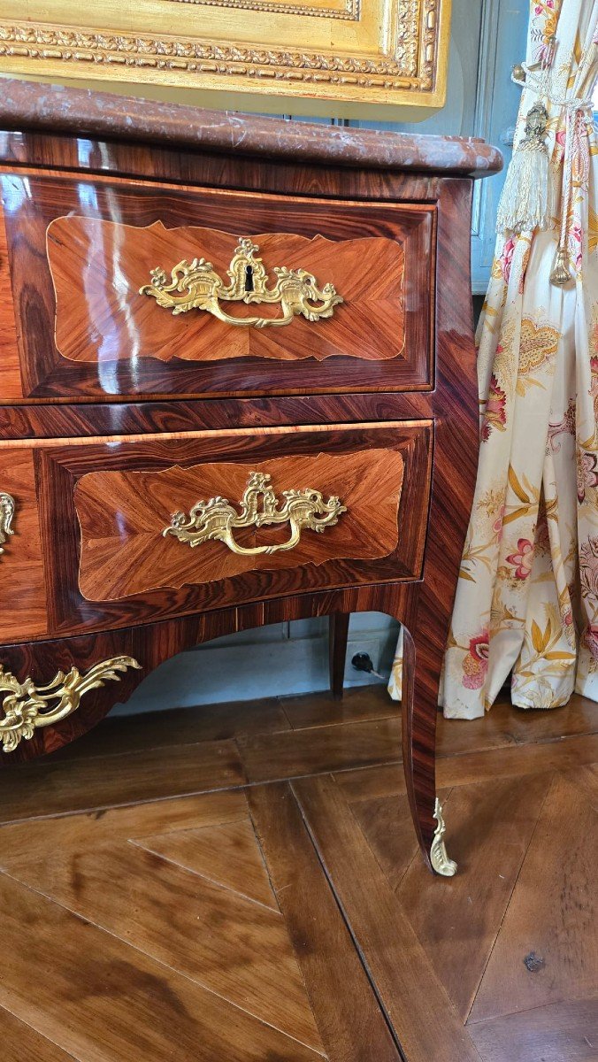 Commode Sauteuse D’époque Louis XV En Bois De Rose Et De Violette.  -photo-3