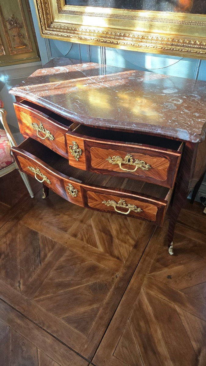 Commode Sauteuse D’époque Louis XV En Bois De Rose Et De Violette.  -photo-3