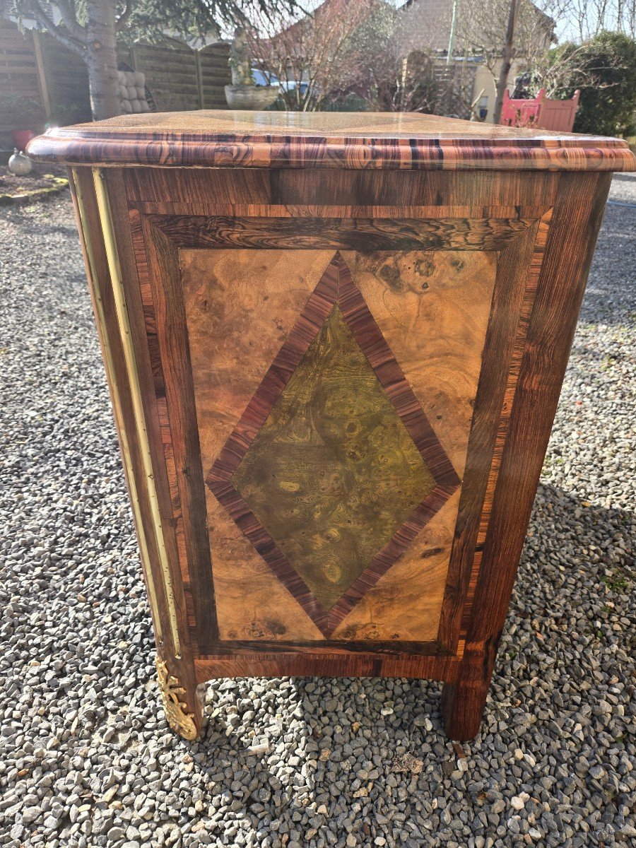 Commode En Placages De Bois Indigène Et Exotique, Style Louis XIV.  -photo-6