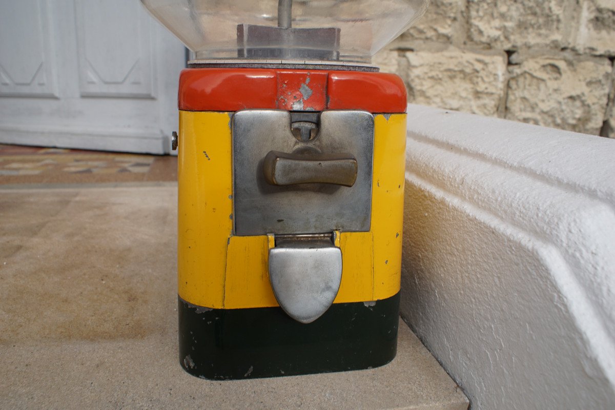 Vintage Chewing Gum Dispenser Machine-photo-3