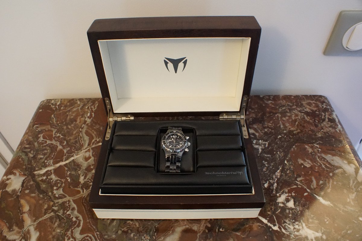 Montre Technomarine Chrono Quartz-photo-1