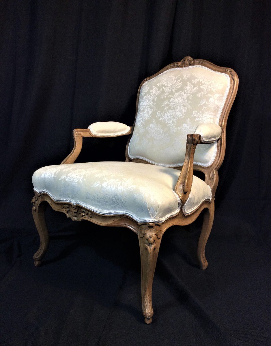 Estampillé C. L. Burgat - Splendide Fauteuil Dit A La Reine En Noyer - Epoque Louis XV