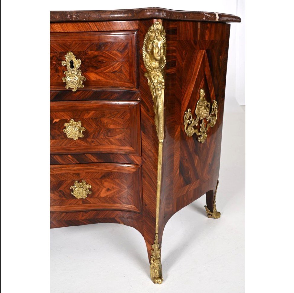 25% Off - Etienne Doirat – Regence Curved Chest Of Drawers – Circa 1720-photo-4