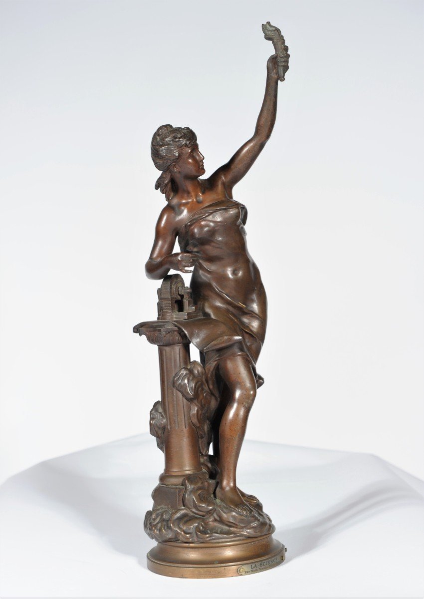     « La Science », Bronze à Patine Brune Signée Mathurin Moreau-photo-2