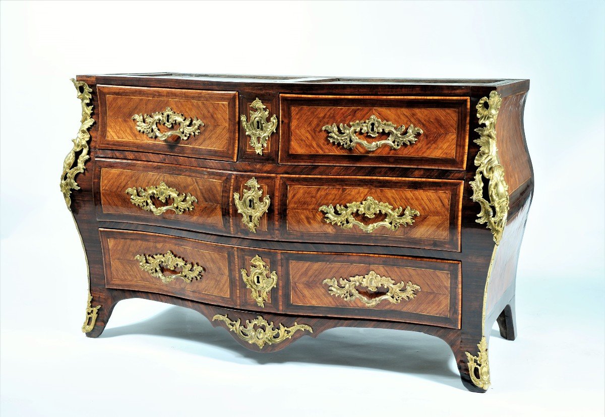     Estampillée F. GARNIER - Commode Galbée En Bois De Violette - Epoque Louis XV-photo-3