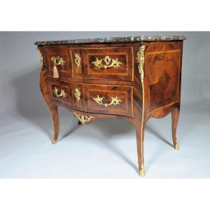 Stamped Jc Ellaume - Superb Chest Of Drawers With Front And Curved Sides - Louis XV Period